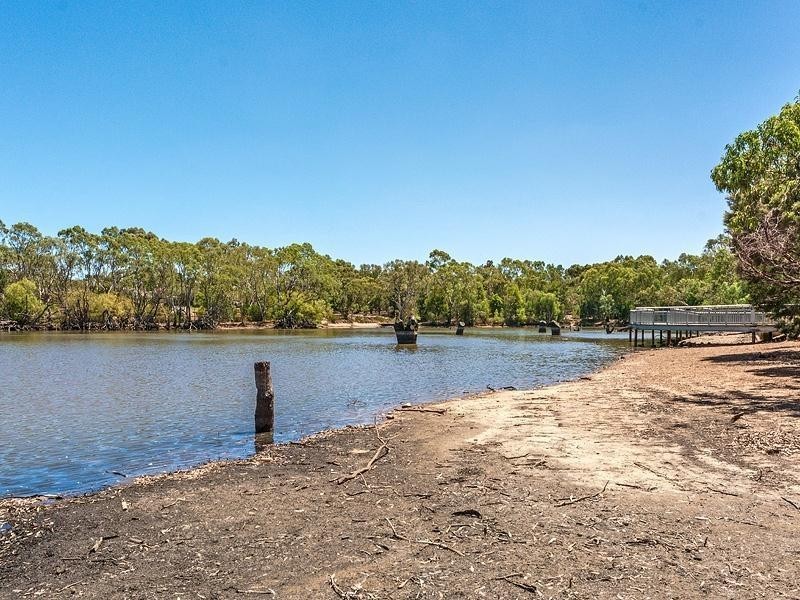 8 Shiraz Street, Wynn Vale SA 5127