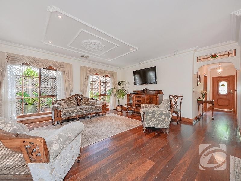 5 Rundle Court, Greenwith SA 5125