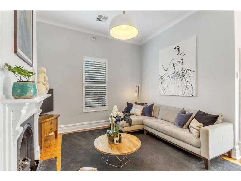 54 Sixth Avenue, St Peters SA 5069