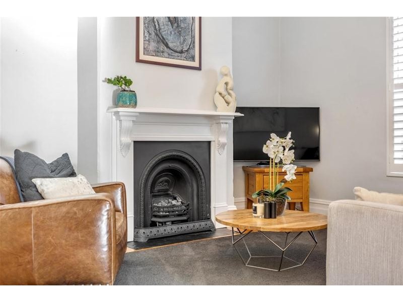 54 Sixth Avenue, St Peters SA 5069