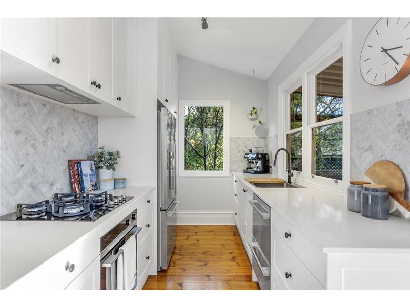 54 Sixth Avenue, St Peters SA 5069