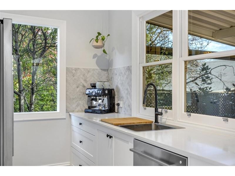 54 Sixth Avenue, St Peters SA 5069