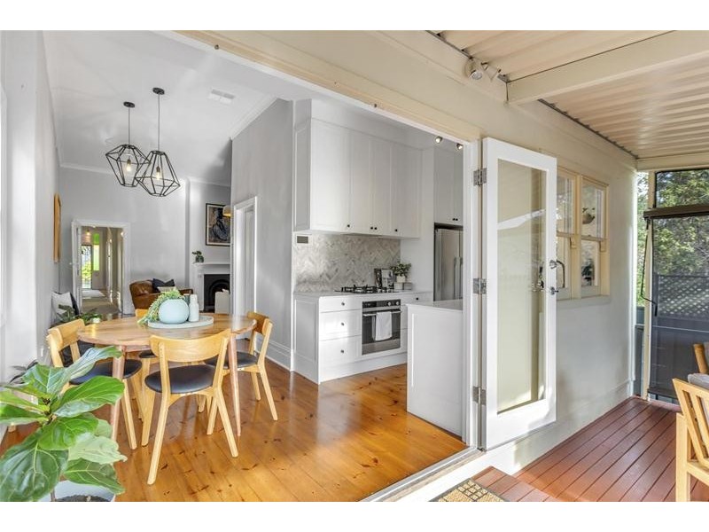 54 Sixth Avenue, St Peters SA 5069