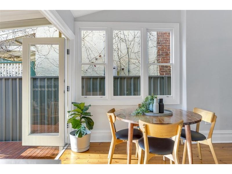 54 Sixth Avenue, St Peters SA 5069