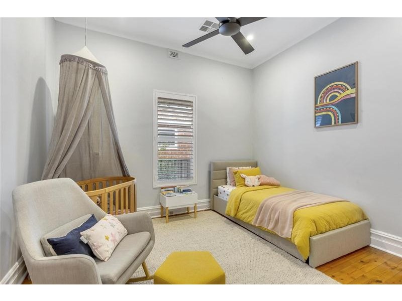 54 Sixth Avenue, St Peters SA 5069