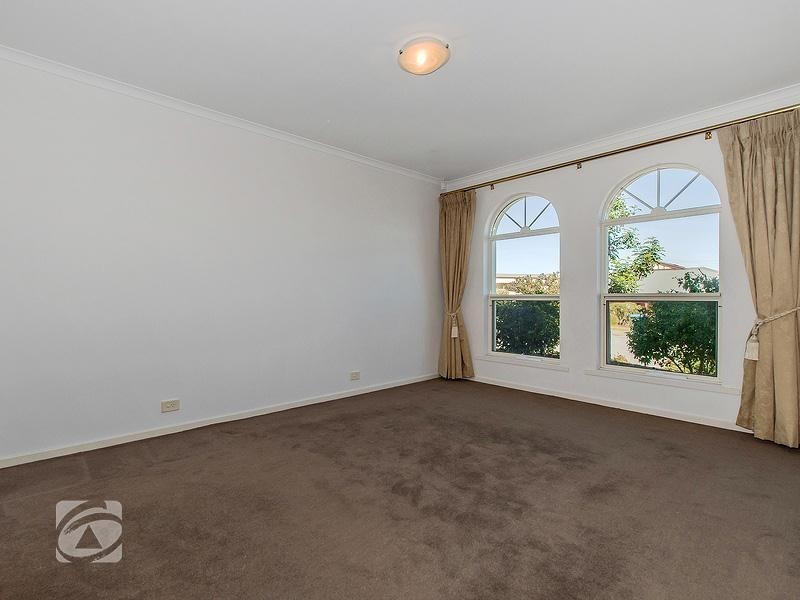 6 Creekview Drive, Walkley Heights SA 5098