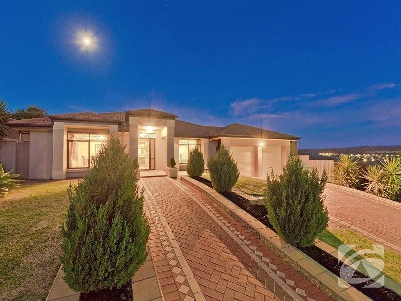 24 Chapel Hill Road, Greenwith SA 5125