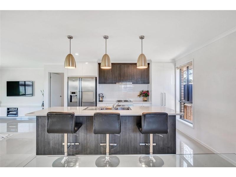 4 West Parkway, Andrews Farm SA 5114