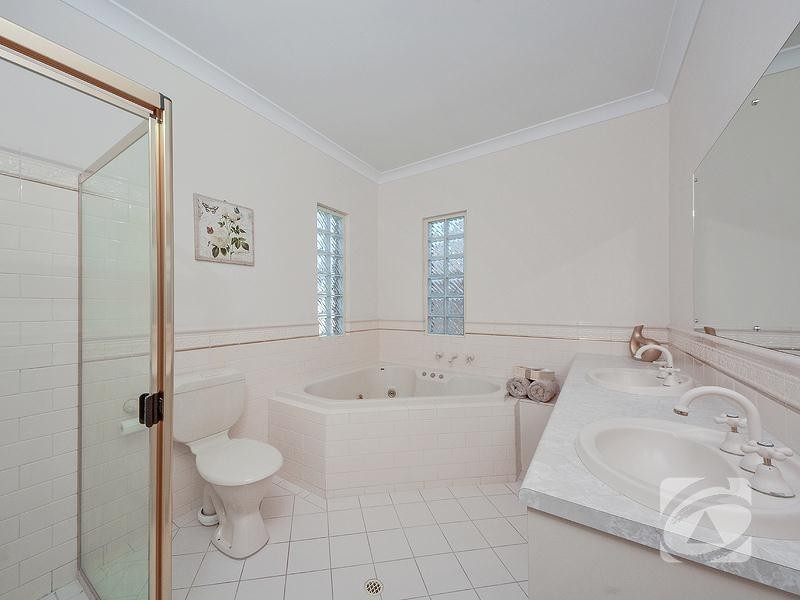 21 Greencrest Circuit, Golden Grove SA 5125