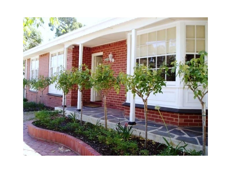 10 Sandalwood Drive, St Agnes SA 5097