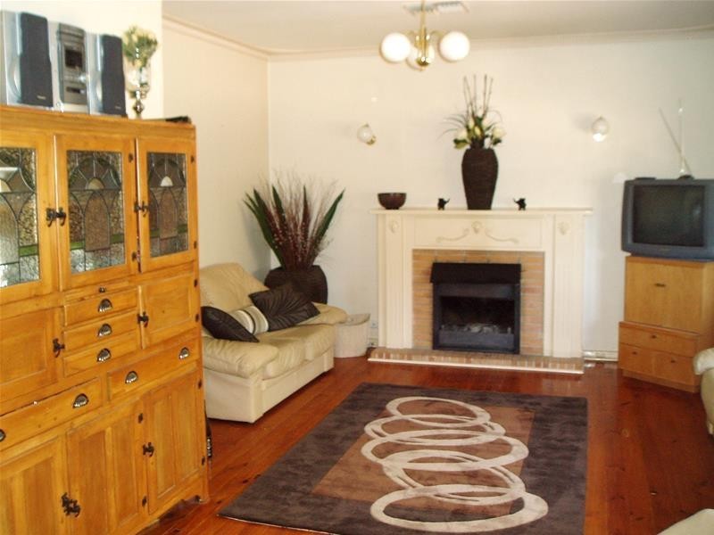 10 Sandalwood Drive, St Agnes SA 5097