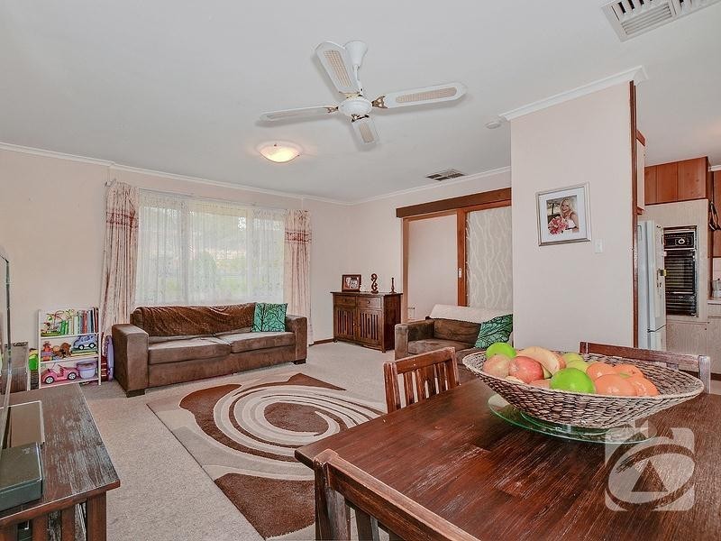 40 Somerset Avenue, Redwood Park SA 5097