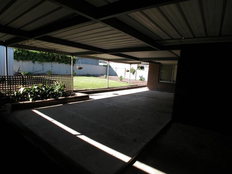 17 Alicante Drive, Wynn Vale SA 5127