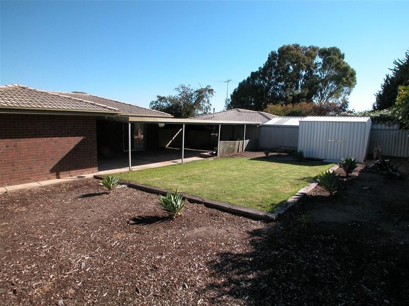 17 Alicante Drive, Wynn Vale SA 5127
