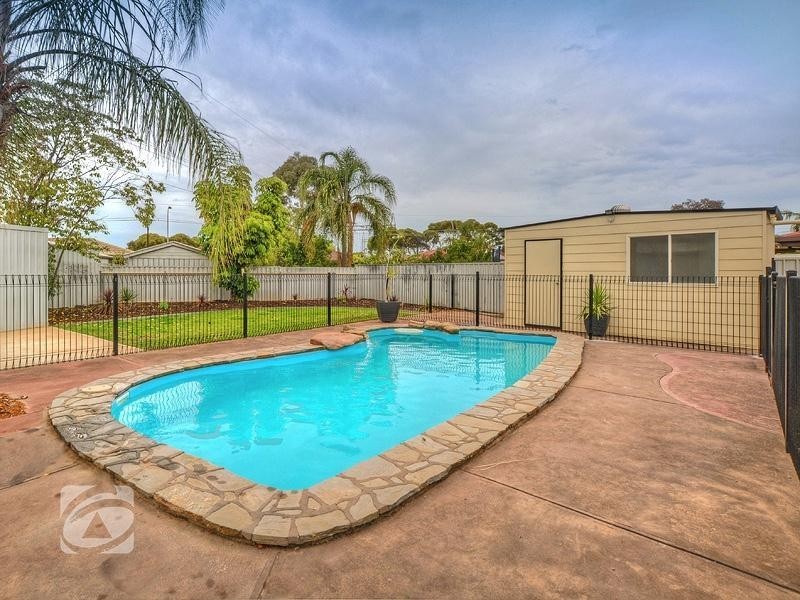 33 Wingate Crescent, Parafield Gardens SA 5107