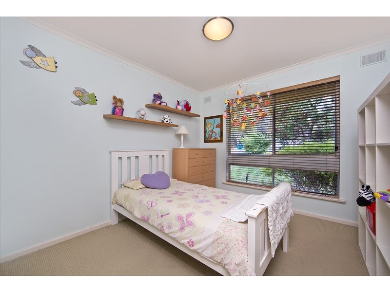 15 Scenic Way, Ridgehaven SA 5097