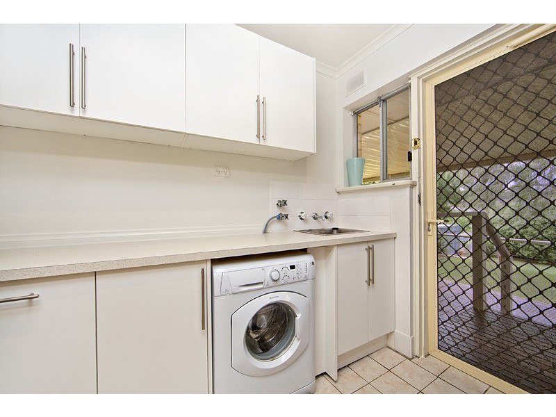 15 Scenic Way, Ridgehaven SA 5097