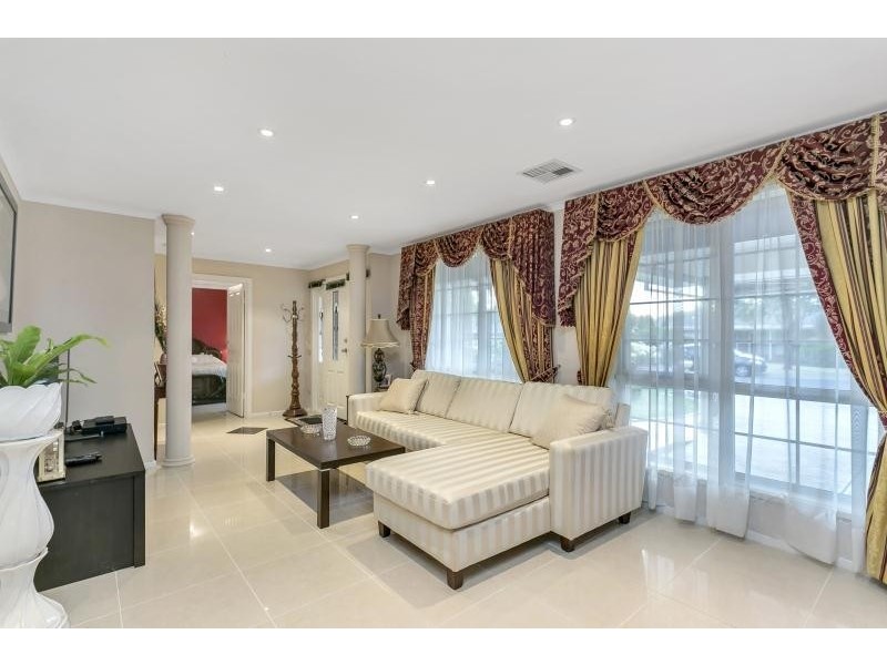 7 Orange Grove Circuit, Dernancourt SA 5075