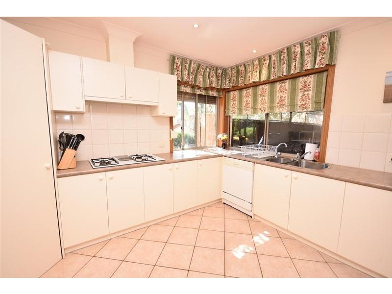 2 Thornbill Close, Tea Tree Gully SA 5091