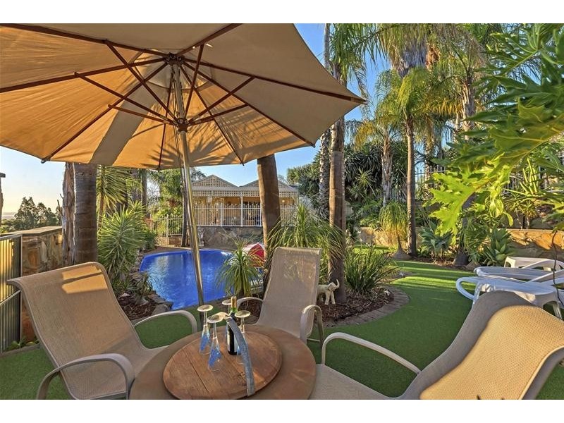 101 Wynn Vale Drive, Gulfview Heights SA 5096