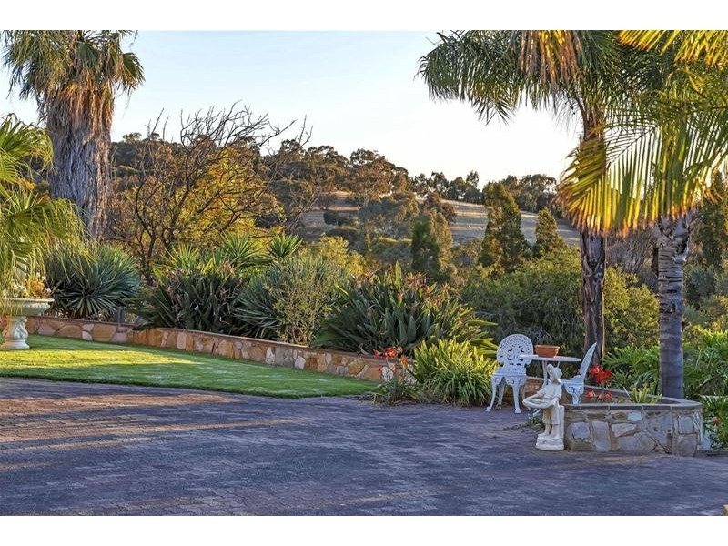 101 Wynn Vale Drive, Gulfview Heights SA 5096