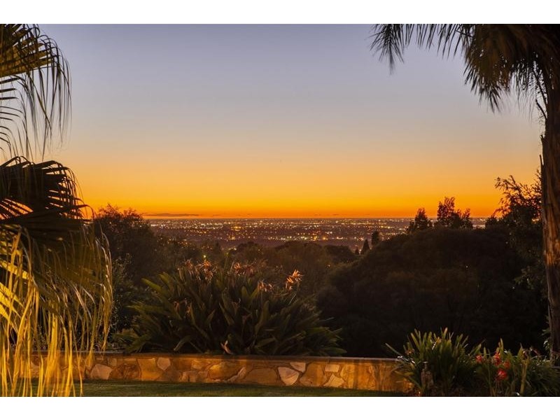 101 Wynn Vale Drive, Gulfview Heights SA 5096