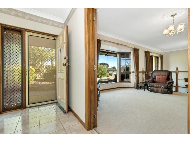 10 Cunningham Court, Golden Grove SA 5125