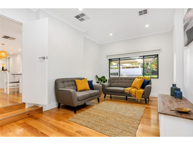 42 Topaz Crescent, Salisbury East SA 5109
