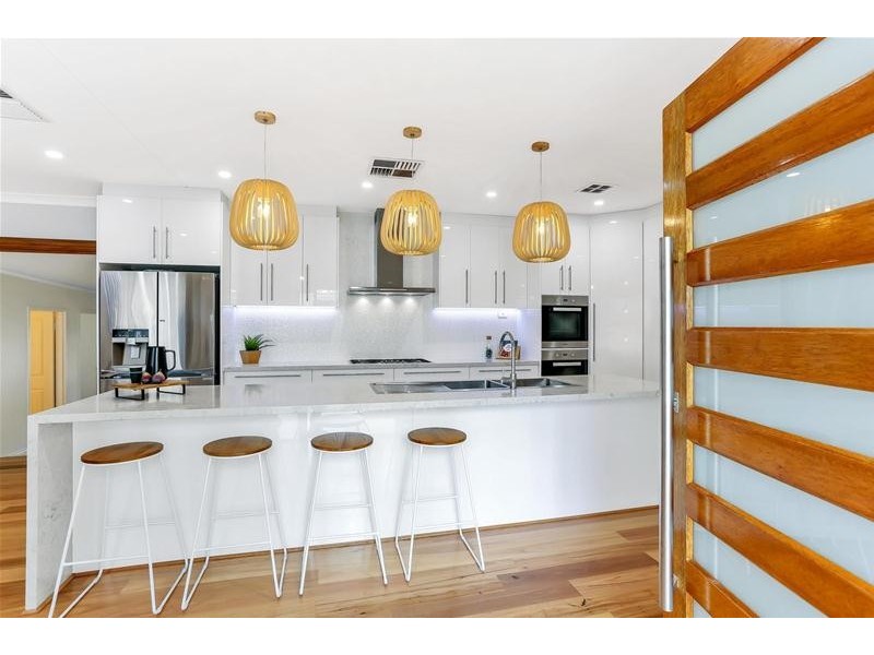 42 Topaz Crescent, Salisbury East SA 5109