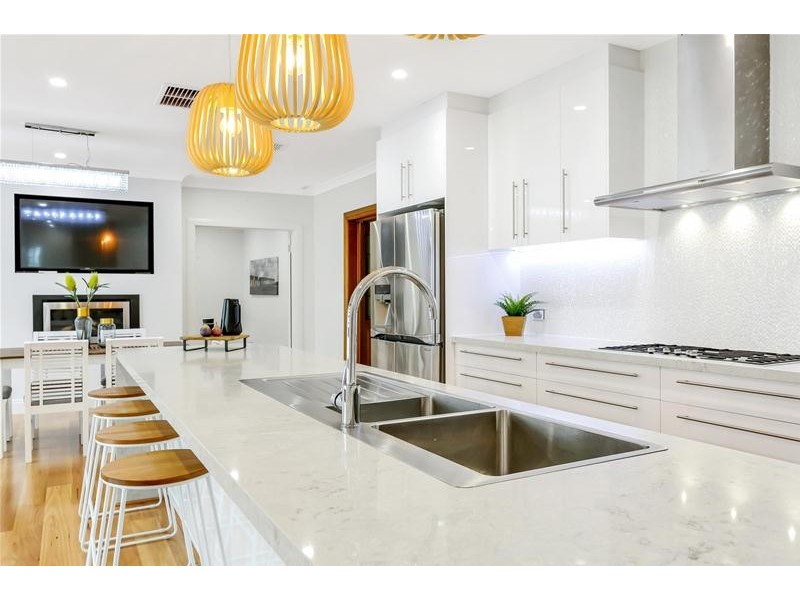 42 Topaz Crescent, Salisbury East SA 5109