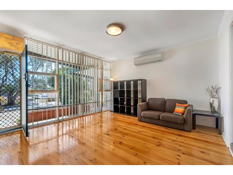 12 Flinders Drive, Valley View SA 5093