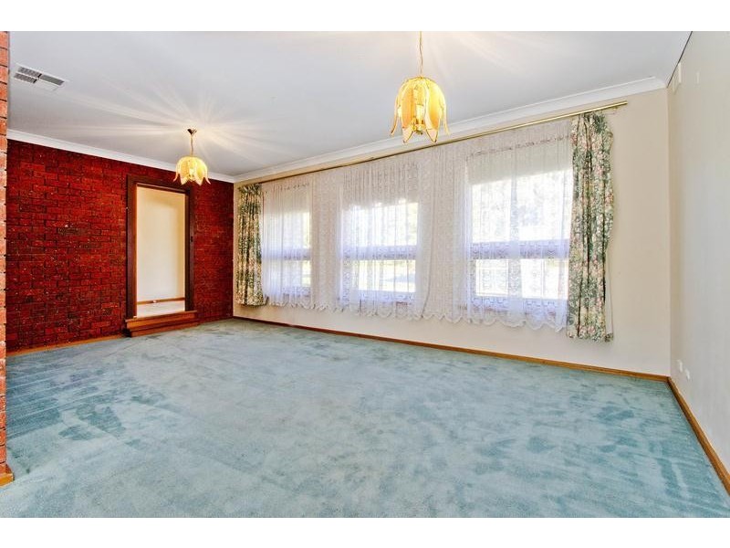 12 Crampton Street, Fairview Park SA 5126