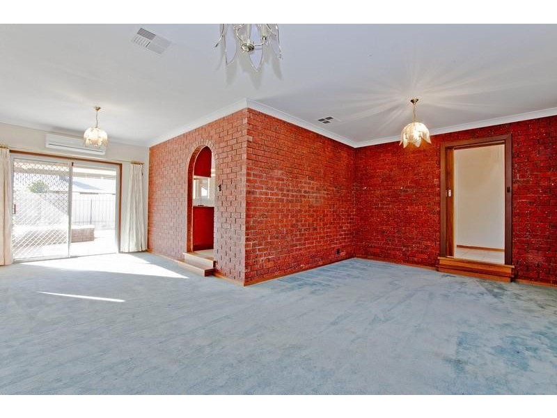 12 Crampton Street, Fairview Park SA 5126