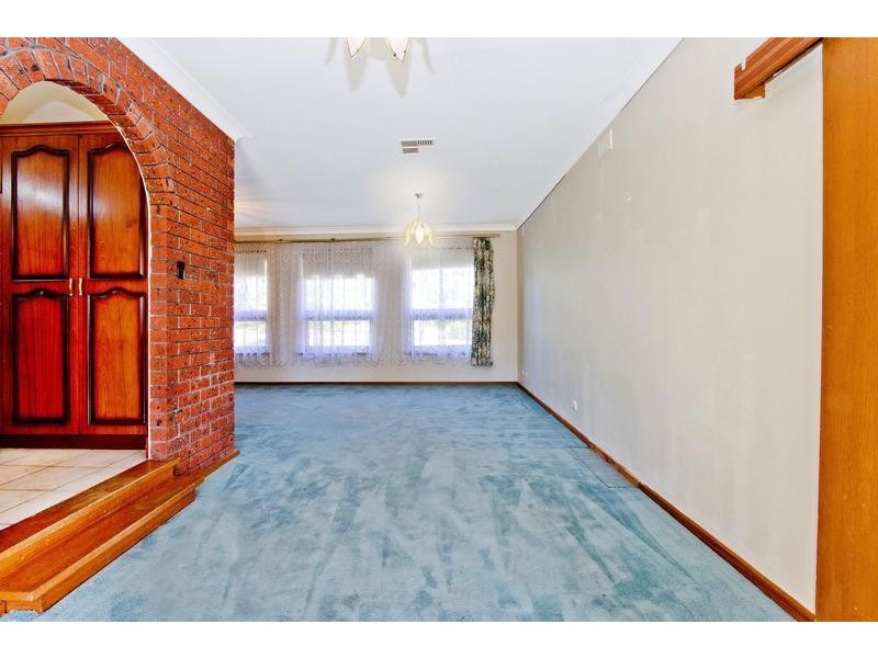 12 Crampton Street, Fairview Park SA 5126