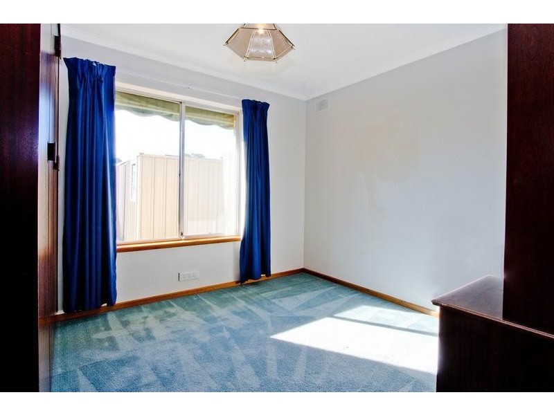 12 Crampton Street, Fairview Park SA 5126