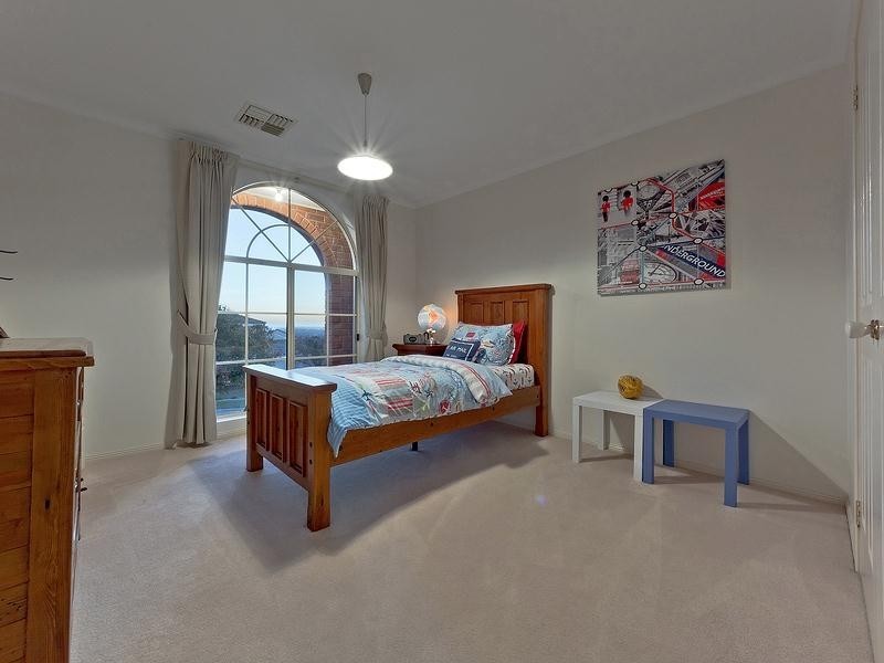 12 Portsmouth Parade, Gulfview Heights SA 5096