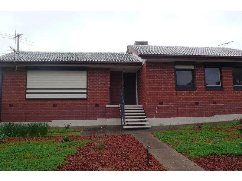 2 Royston Avenue, Ingle Farm SA 5098