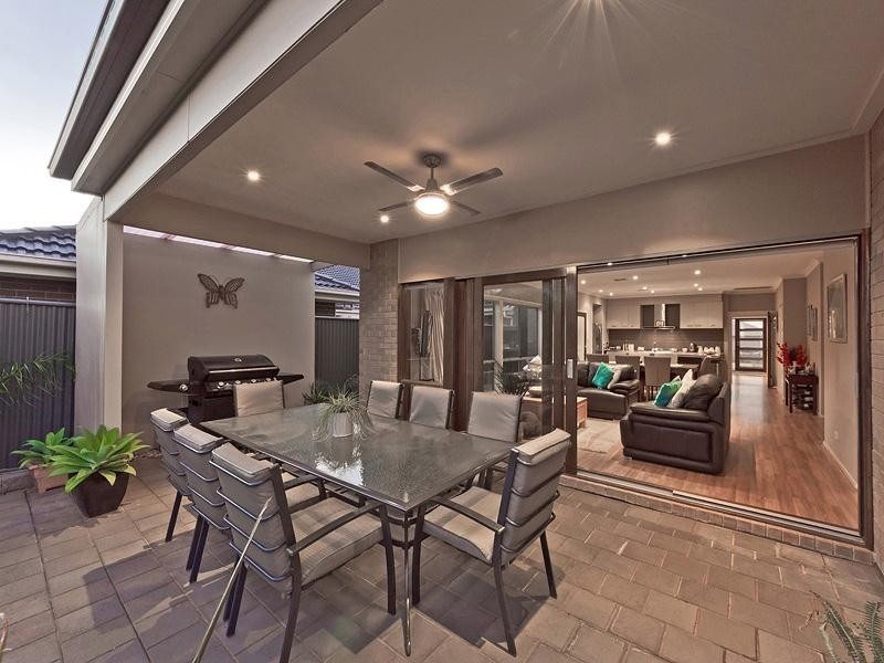 12 The Avenue, Blakeview SA 5114