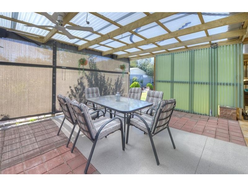 422 Bridge Road, Para Hills West SA 5096