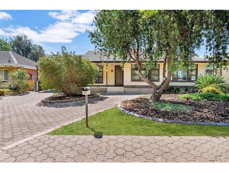 40 Heather Drive, Para Vista SA 5093
