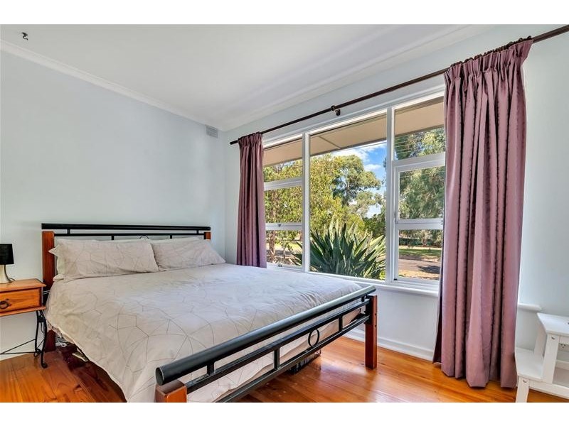 40 Heather Drive, Para Vista SA 5093