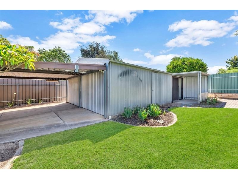 40 Heather Drive, Para Vista SA 5093