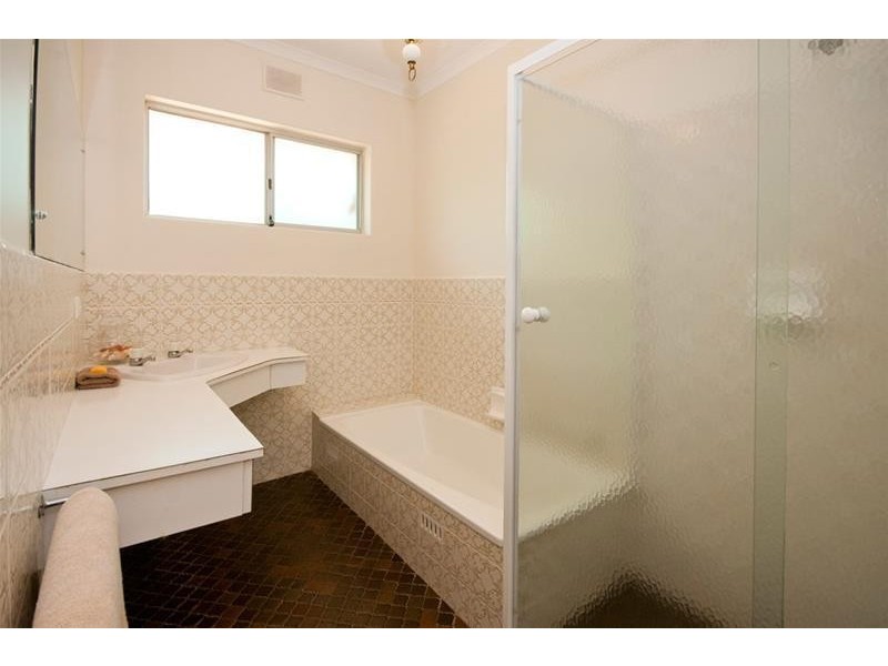 24 Lutana Grove, Dernancourt SA 5075