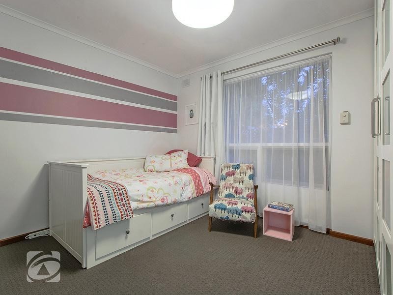 10 Cottenham Drive, Banksia Park SA 5091