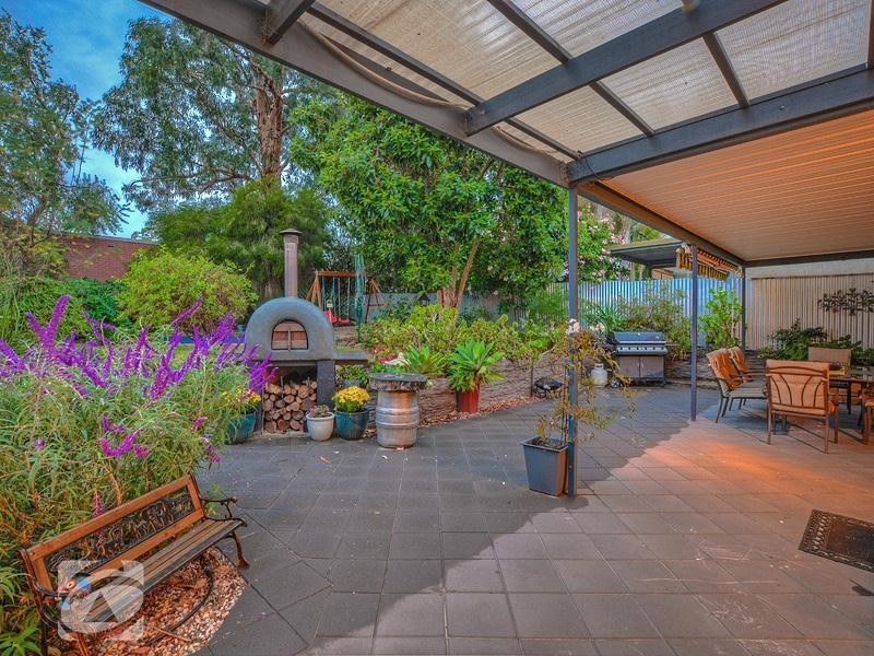 10 Cottenham Drive, Banksia Park SA 5091