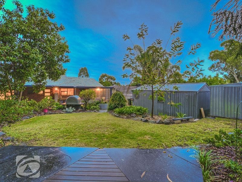 10 Cottenham Drive, Banksia Park SA 5091
