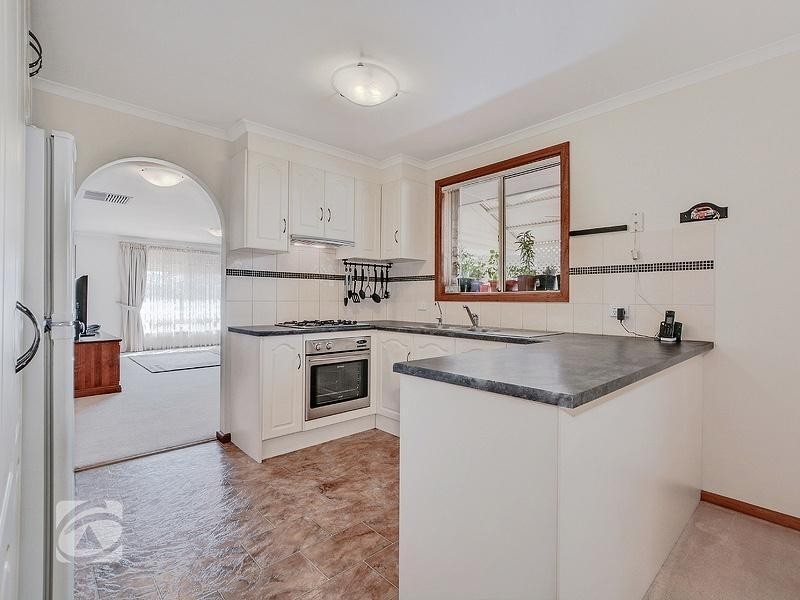 16 Alberta Drive, Burton SA 5110