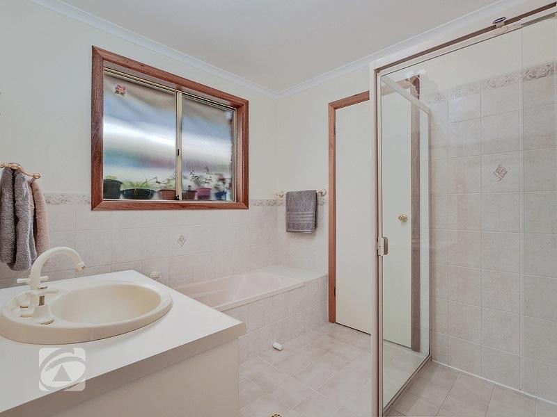 16 Alberta Drive, Burton SA 5110