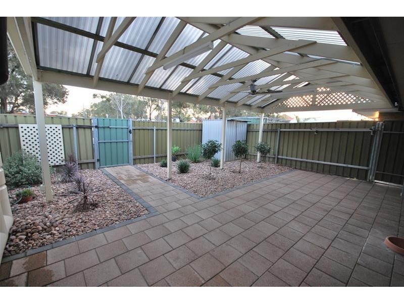 2/82 Churchill Road North, Dry Creek SA 5094