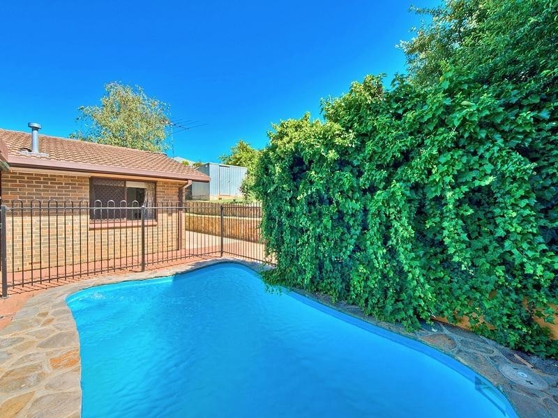 4 Marieberg Avenue, Modbury Heights SA 5092
